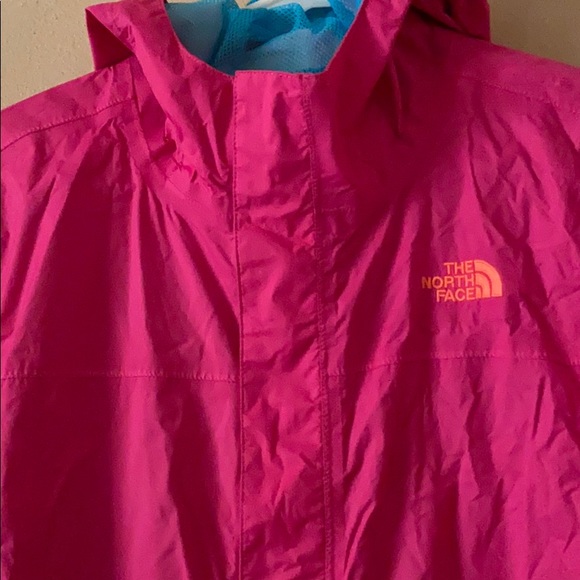 North Face rain jacket - Picture 3 of 9